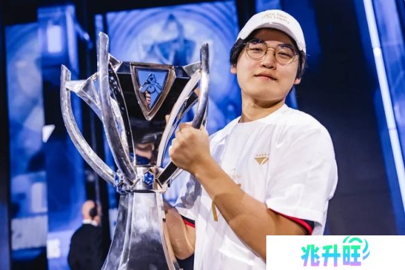 《英雄联盟》T1粉丝不满CEO介入决策 万人血书辞退信